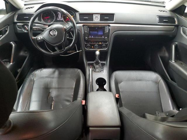 1VWDT7A39HC046864 - 2017 VOLKSWAGEN PASSAT R-LINE Weiß Foto 8