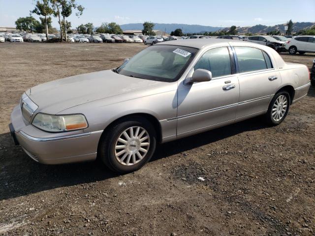 1LNHM81W53Y699894 - 2003 LINCOLN TOWN CAR EXECUTIVE BEIGE photo 1