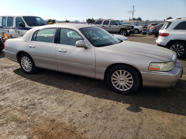 1LNHM81W53Y699894 - 2003 LINCOLN TOWN CAR EXECUTIVE BEIGE photo 4