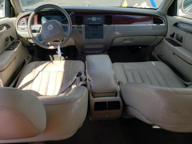 1LNHM81W53Y699894 - 2003 LINCOLN TOWN CAR EXECUTIVE BEIGE photo 8