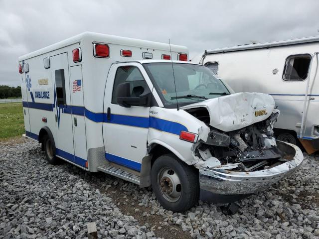 1GB3GRC75N1217099 - 2022 CHEVROLET EXPRESS G3 WHITE photo 4