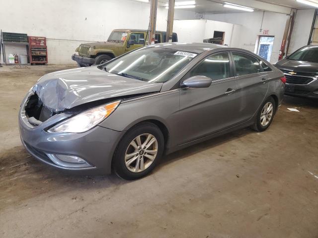 2013 HYUNDAI SONATA GLS, null