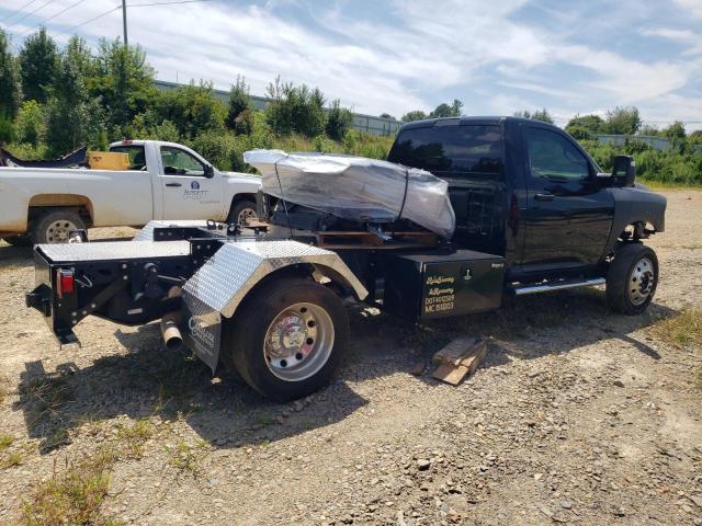 3C7WRNBL3RG107396 - 2024 RAM 5500 Schwarz Foto 3