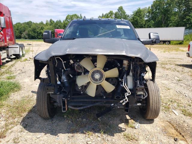 3C7WRNBL3RG107396 - 2024 RAM 5500 Schwarz Foto 5