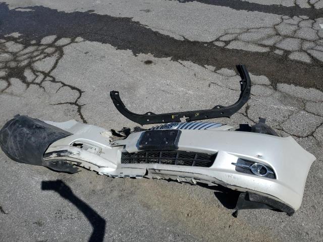 1G4GE5ED8BF364011 - 2011 BUICK LACROSSE CXS თეთრი ფოტო 12