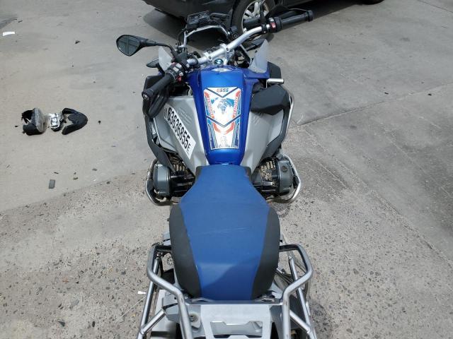 WB10A1201EZ095927 - 2014 BMW R1200 GS ADVENTURE BLUE photo 6