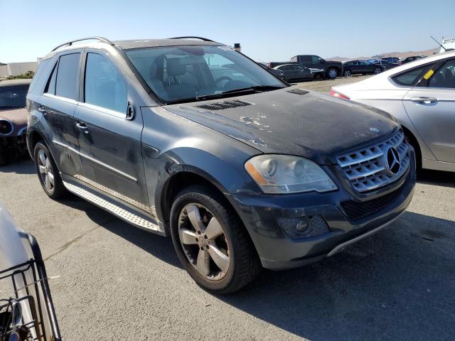 4JGBB8GB8BA744379 - 2011 MERCEDES-BENZ ML 350 4MATIC GRAY photo 4