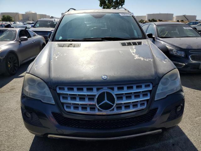 4JGBB8GB8BA744379 - 2011 MERCEDES-BENZ ML 350 4MATIC GRAY photo 5