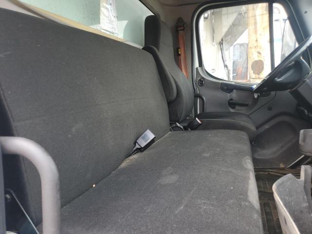 1FVACWDU3FHGS3125 - 2015 FREIGHTLINER M2 106 MEDIUM DUTY WHITE photo 11