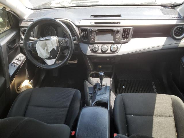 JTMBFREV6JJ193976 - 2018 TOYOTA RAV4 LE Gris photo 8