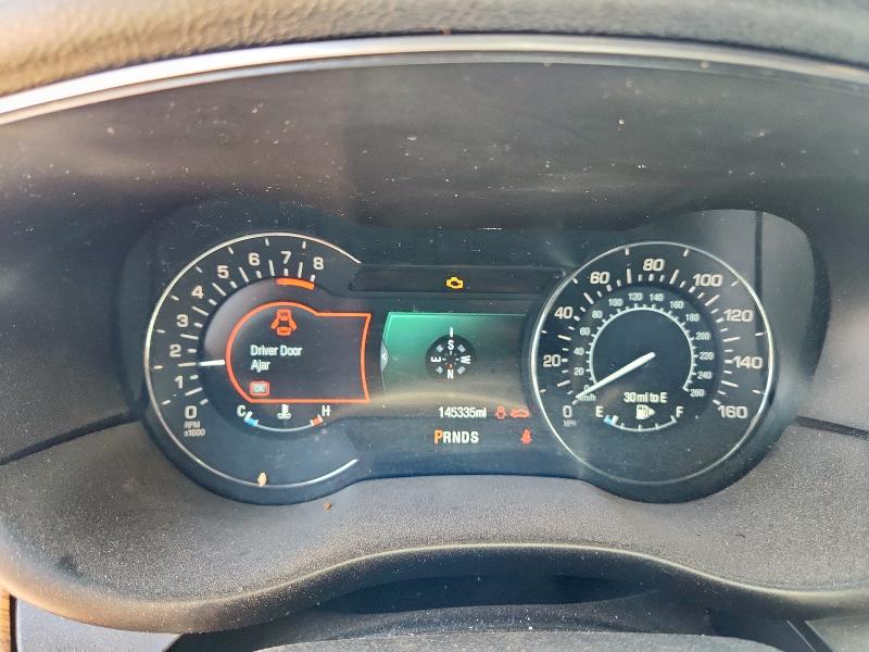 5LMCJ2C98GUJ27364 - 2016 LINCOLN MKC SELECT შავი ფოტო 9