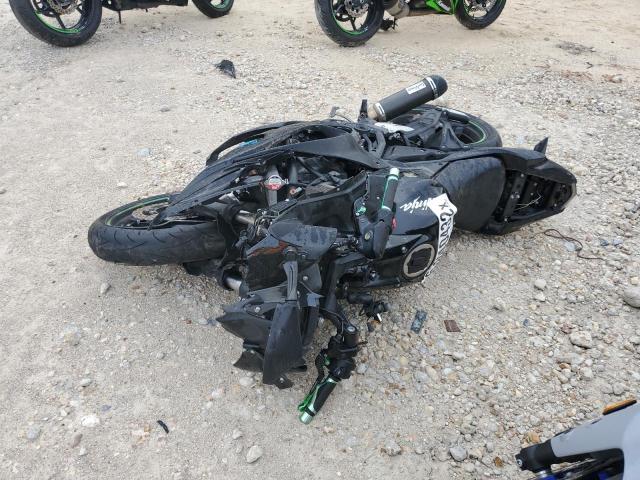 JKAEXEJ15KDA03121 - 2019 KAWASAKI EX650 J შავი ფოტო 2