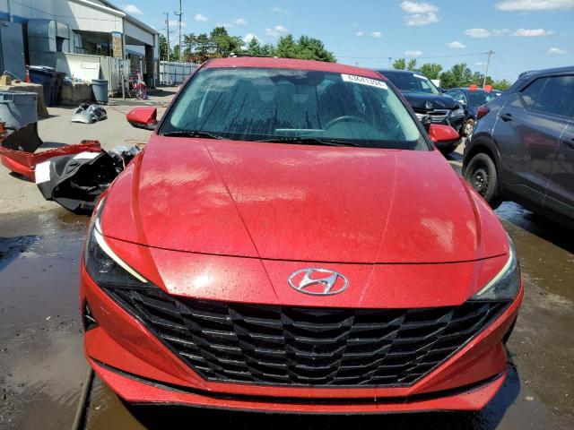 5NPLM4AG5NH085741 - 2022 HYUNDAI ELANTRA SEL RED photo 5