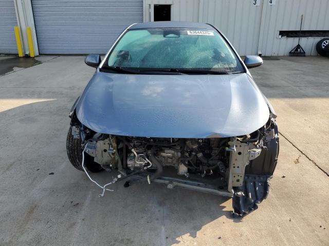 5YFB4MDE6RP084435 - 2024 TOYOTA COROLLA LE Niebieski zdjęcie 5