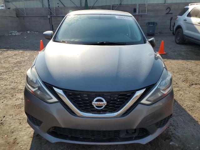 3N1AB7AP1JL617899 - 2018 NISSAN SENTRA S ნაცრისფერი ფოტო 5