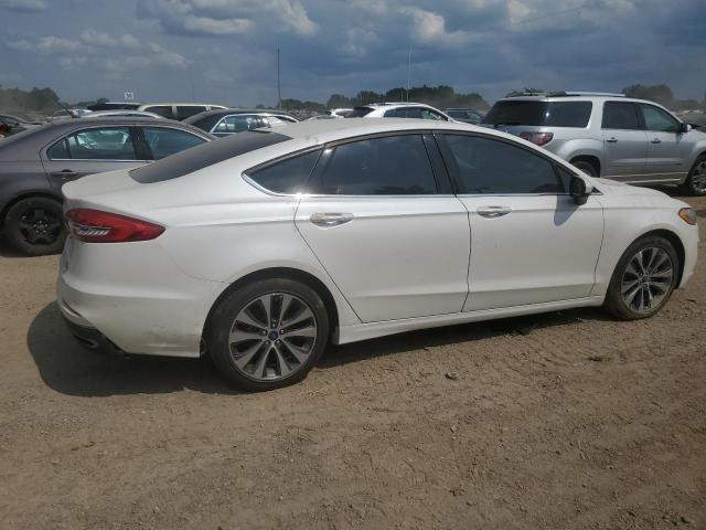 3FA6P0T90LR198427 - 2020 FORD FUSION SE WHITE photo 3