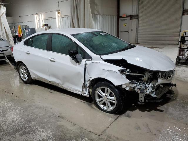 1G1BE5SM7H7119232 - 2017 CHEVROLET CRUZE LT WHITE photo 4