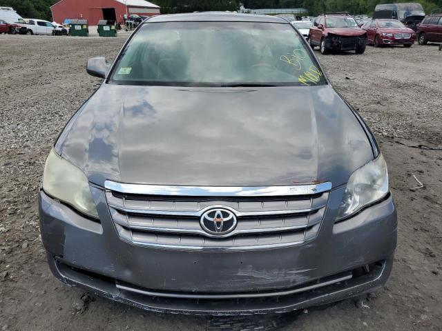 4T1BK36BX6U088856 - 2006 TOYOTA AVALON XL GRAY photo 5