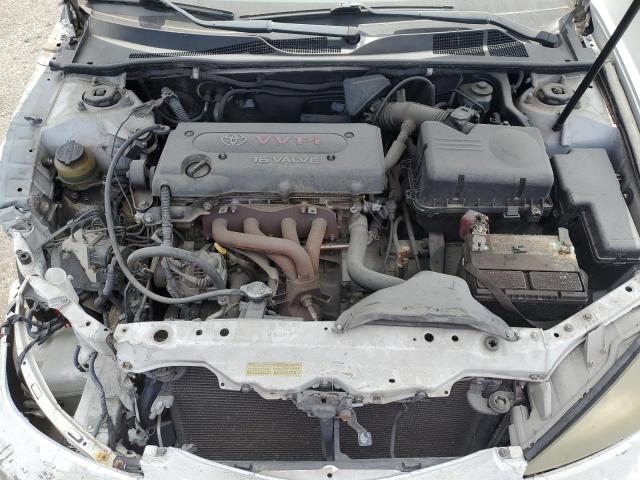 4T1BE30K52U068203 - 2002 TOYOTA CAMRY LE WHITE photo 11