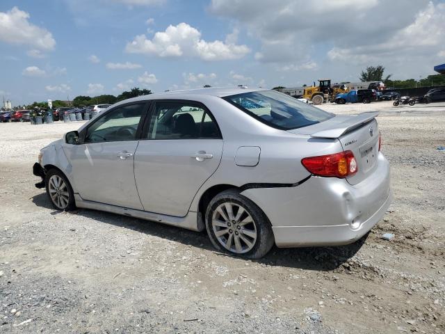 2T1BU4EE1AC332514 - 2010 TOYOTA COROLLA BASE 银色 照片 2