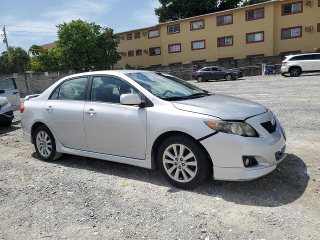 2T1BU4EE1AC332514 - 2010 TOYOTA COROLLA BASE 银色 照片 4