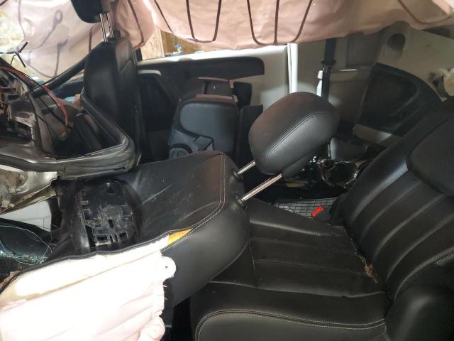 2C4RC1BG2ER398338 - 2014 CHRYSLER TOWN & COU TOURING SILVER photo 11