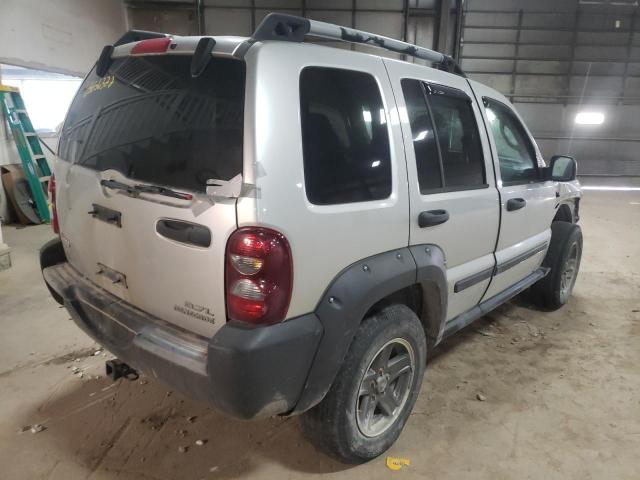 1J4GL38K05W723651 - 2005 JEEP LIBERTY RE SILVER photo 4