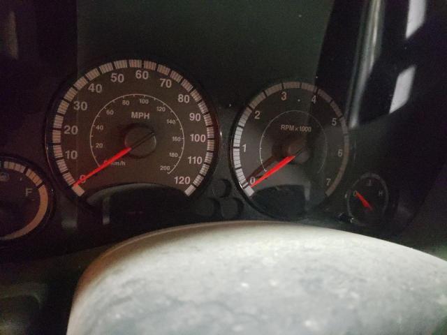 1J4GL38K05W723651 - 2005 JEEP LIBERTY RE SILVER photo 8