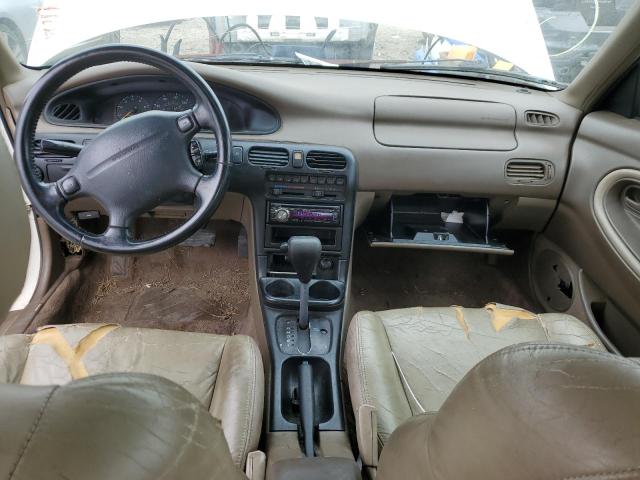 1YVGE22C1V5677498 - 1997 MAZDA 626 DX WHITE photo 8