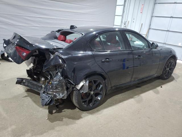 ZARFANAN4L7629891 - 2020 ALFA ROMEO GIULIA 黑色 照片 3