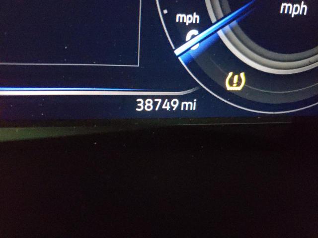 1V2JE2CA8NC231089 - 2022 VOLKSWAGEN ATLAS CROS SE Серебристый фото 9