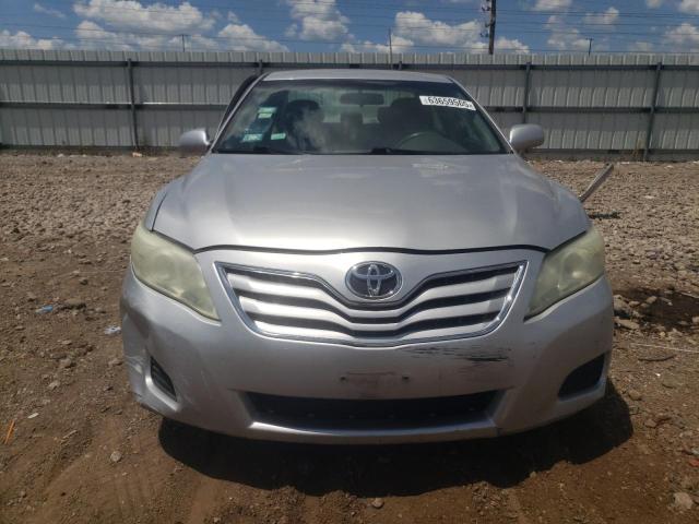 4T4BF3EK1AR079239 - 2010 TOYOTA CAMRY BASE SILVER photo 5