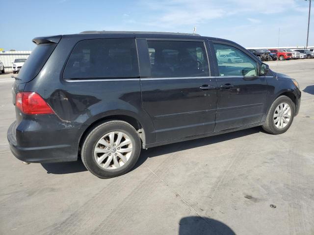 2C4RVABG9CR127638 - 2012 VOLKSWAGEN ROUTAN SE BLACK photo 3