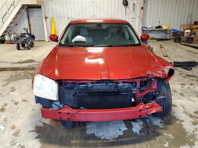 2D4FV47V86H422819 - 2006 DODGE MAGNUM SXT RED photo 5