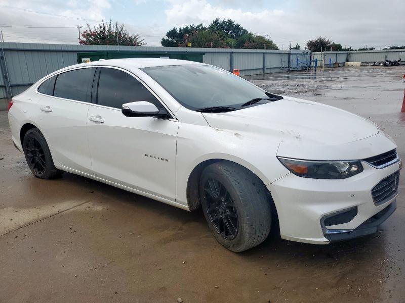 1G1ZE5ST3HF136153 - 2017 CHEVROLET MALIBU LT WHITE photo 4