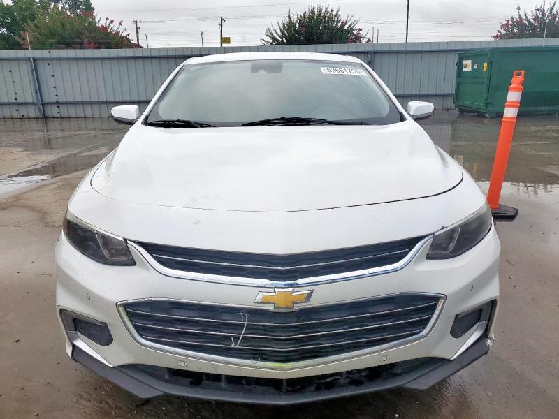 1G1ZE5ST3HF136153 - 2017 CHEVROLET MALIBU LT WHITE photo 5