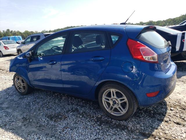 3FADP4EJ0KM155319 - 2019 FORD FIESTA SE BLUE photo 2