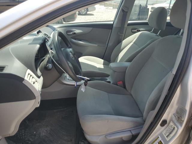 5YFBU4EE5DP117450 - 2013 TOYOTA COROLLA BASE Gümüş foto 7