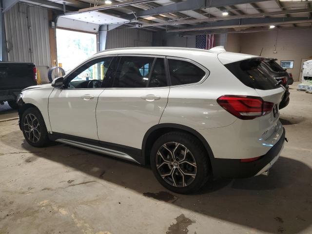 WBXJG9C03L5P59641 - 2020 BMW X1 XDRIVE28I WHITE photo 2