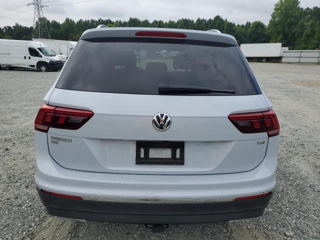 3VV3B7AX4JM008811 - 2018 VOLKSWAGEN TIGUAN SE GRAY photo 6