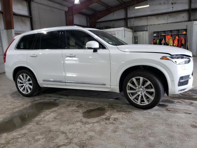 YV4A22PL2J1369008 - 2018 VOLVO XC90 T6 WHITE photo 4