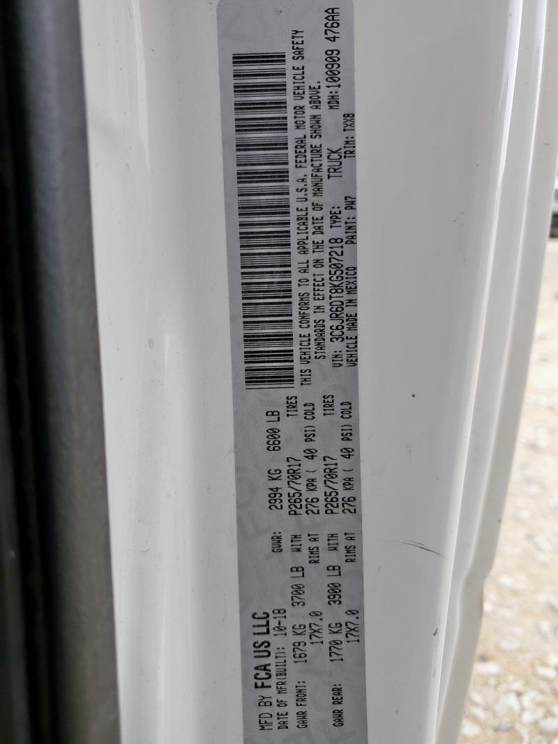 3C6JR6DT8KG507218 - 2019 RAM 1500 CLASS TRADESMAN Weiß Foto 12