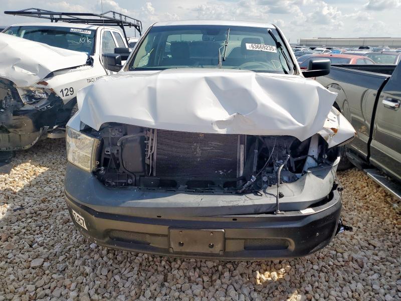 3C6JR6DT8KG507218 - 2019 RAM 1500 CLASS TRADESMAN Weiß Foto 5