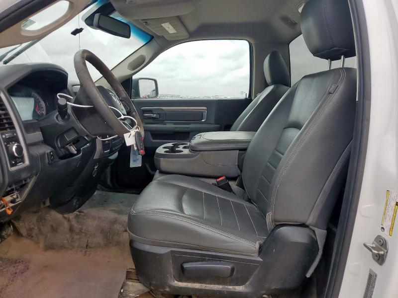 3C6JR6DT8KG507218 - 2019 RAM 1500 CLASS TRADESMAN Weiß Foto 7