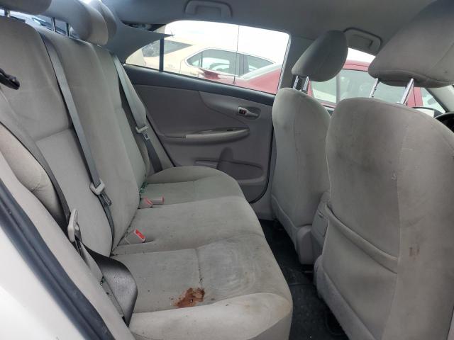 2T1BU4EE9DC966948 - 2013 TOYOTA COROLLA BASE Белый фото 10