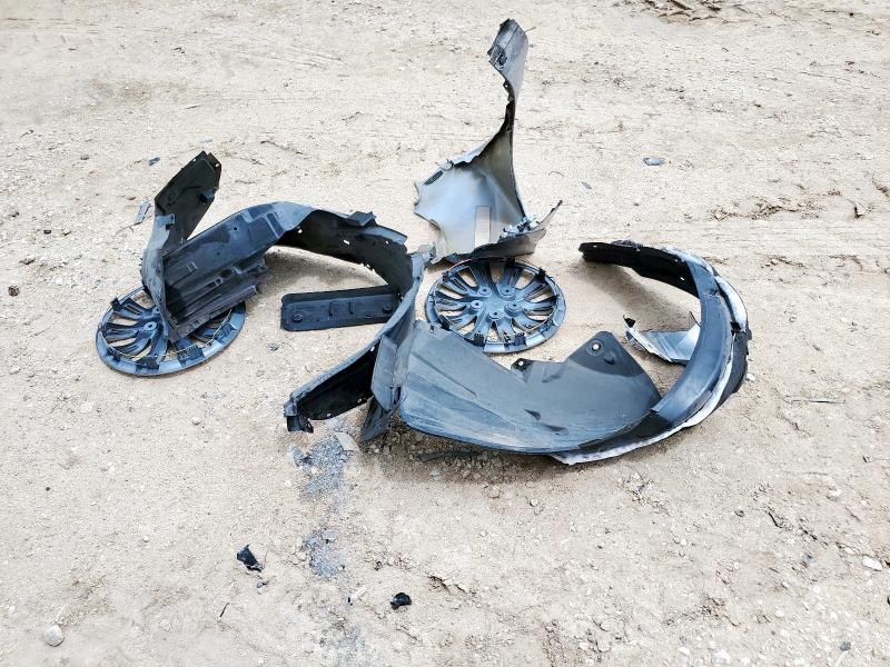 3N1CN7AP5KL868233 - 2019 NISSAN VERSA S Күміс фото 12