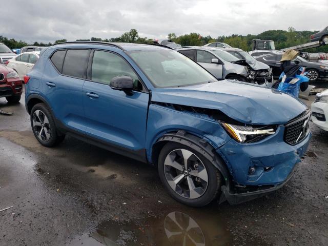 YV4L12UW3P2942737 - 2023 VOLVO XC40 PLUS TEAL photo 4