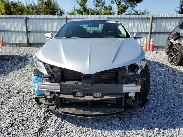 3LN6L2J98ER821151 - 2014 LINCOLN MKZ SILVER photo 5