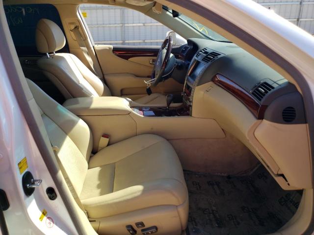 JTHGL46F585032531 - 2008 LEXUS LS 460L WHITE photo 5