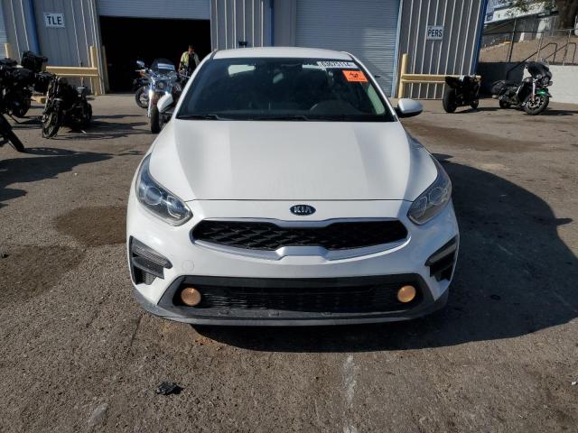 3KPF24AD8KE073964 - 2019 KIA FORTE FE WHITE photo 5